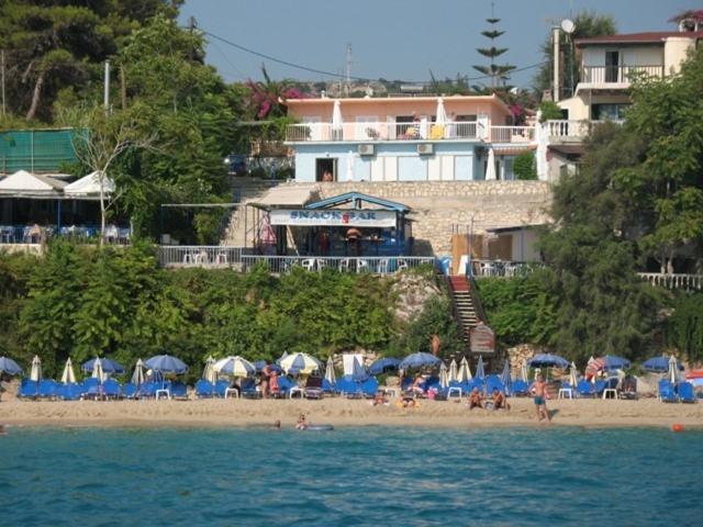 Constantinos Apartments Ласі Екстер'єр фото